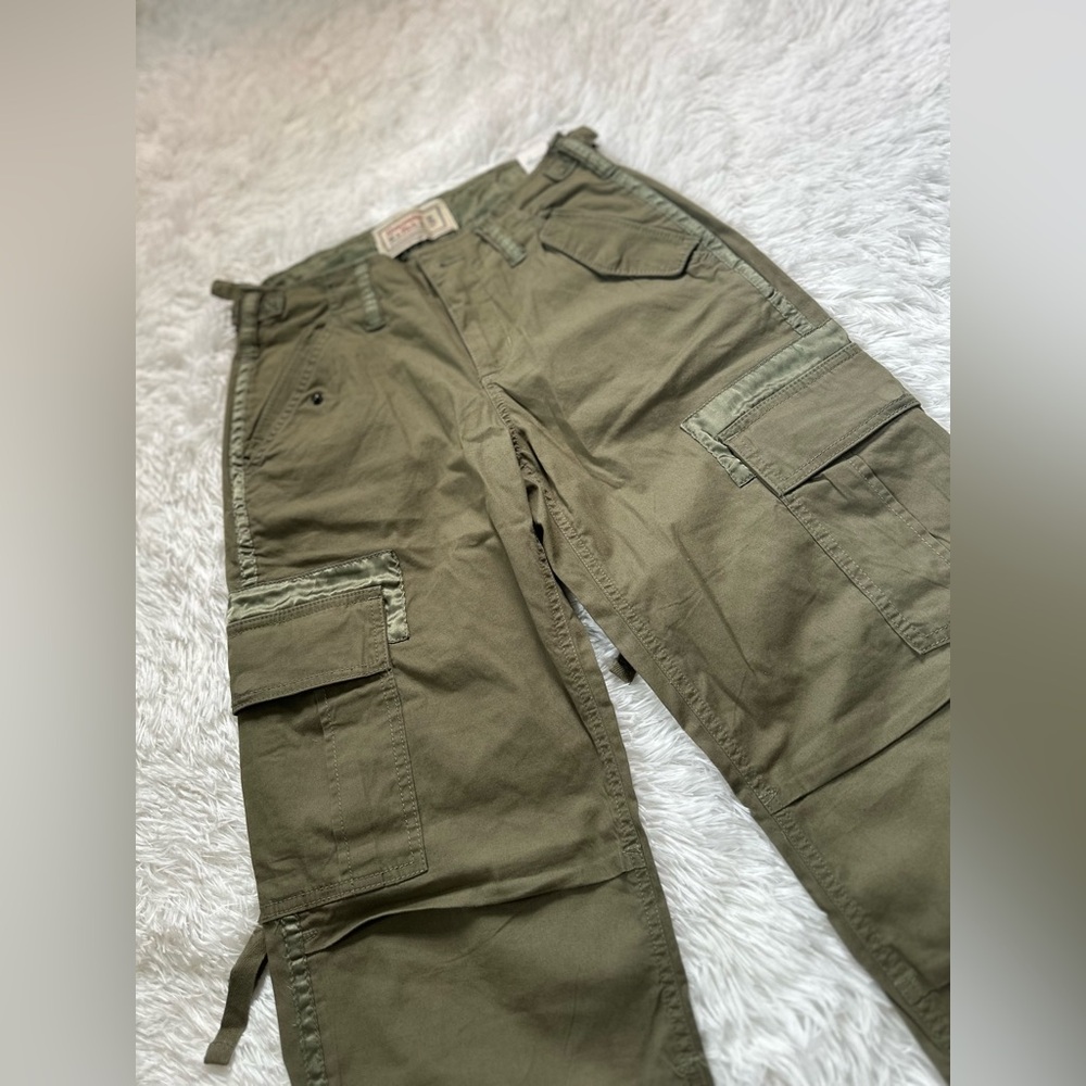 NWT Abercrombie & Fitch cargo pants